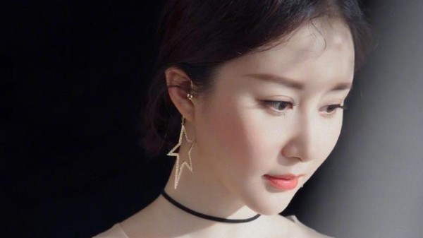 邓伦很讲义气？陈伟霆新恋情？鞠婧祎异性缘好？舒畅发展很一般