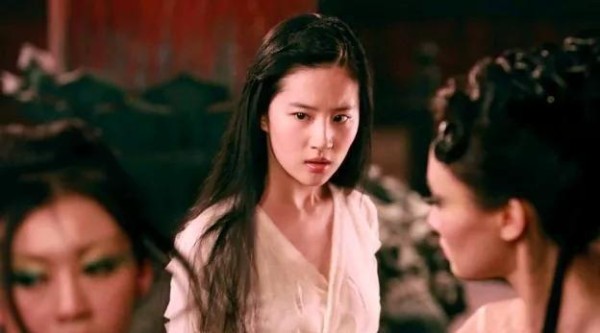 《倩女幽魂：人间情》中的聂小倩，真的比刘亦菲还略逊一筹吗？