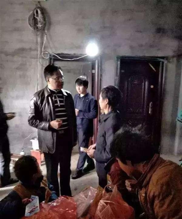 曾红极一时的“小马云”，被老板解雇赶回农村后，如今咋样了？