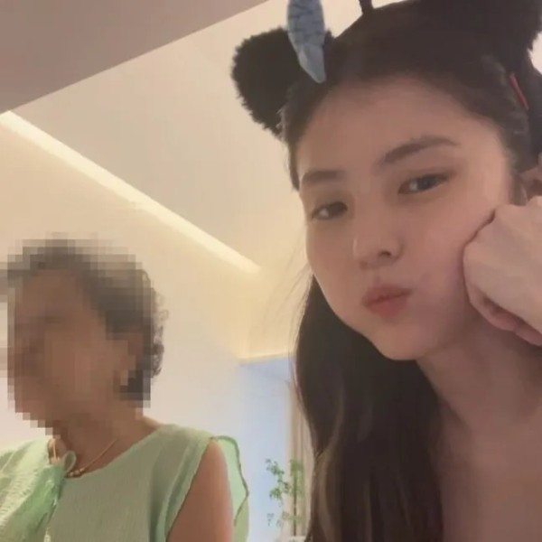 韩素希