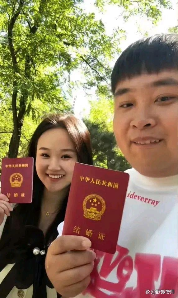 200斤的李炮儿官宣结婚，婚礼奢华似城堡，新娘颜值超高如明星