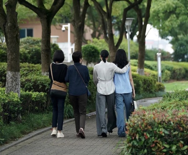 《烟火人家》：窝里横的男人是惯的，孟明玮、李诚智离婚真解气