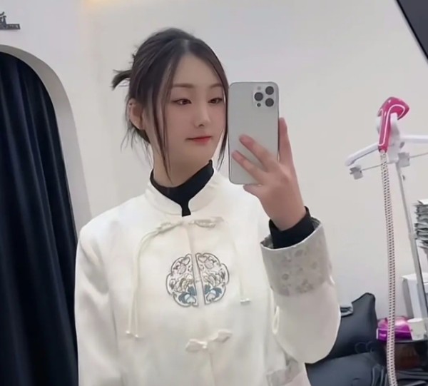 离婚三年的陈亚楠，从浙江返回后想起了朱小伟 往事再提心酸多