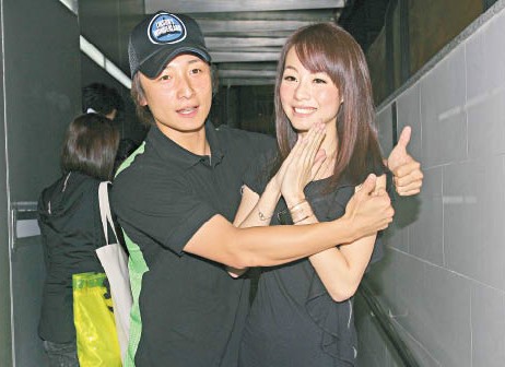 邓丽欣出外打理排球队事务 工作疗伤
