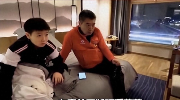 李隼教练与孙颖莎的爷孙情为什么会让那么多球迷为之动容呢？