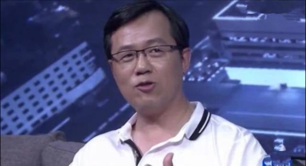 卓伟放言, 将爆两人更亲密的猛料! 李小璐: 遇到困难, 你在就好!