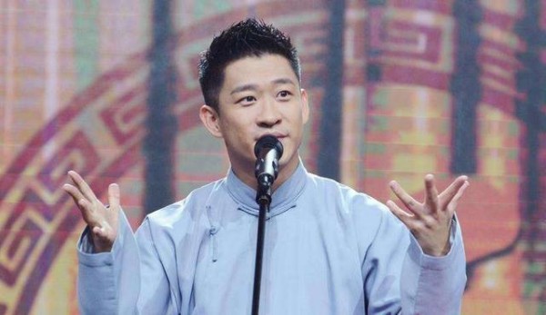 离开德云社10年，年少轻狂的曹云金，现在怎么样了？