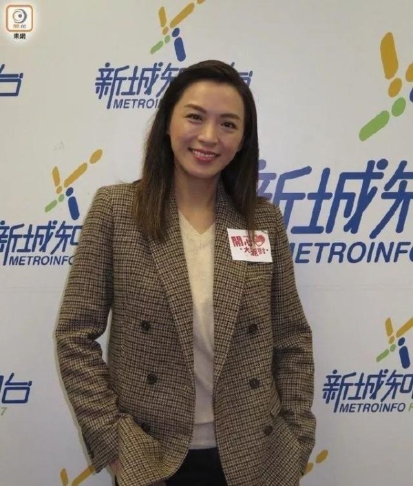 靠陈炜克服食田鸡!王梓轩:望着她什么都甜
