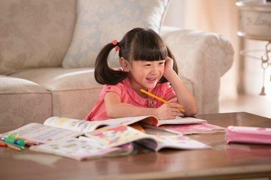 明星孩子学费真贵，王诗龄17万并非最烧钱！