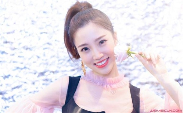 张纯烨和于莎莎很像 张纯烨与于莎莎对比照曝光超相似