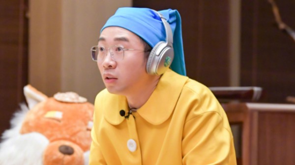 明星就能搞特权？杨迪因录节目阵仗太大被怼：马路又不是你家的