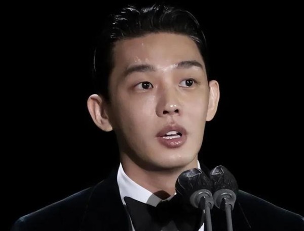 韩国明星刘亚仁确认吸毒！艺人就是被盯上的白菜，但并不无辜