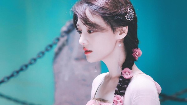 为何郑爽资源那么好真相原因揭秘？明星怎么评价郑爽路人缘如何？