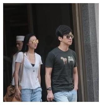 她似景甜戏多人不红，曾与清华才子李健密恋，今被朱孝天宠上天！