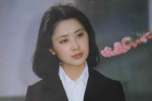 朱琳的丈夫是谁 女儿国国王朱琳入戏太深诞误了自己终生