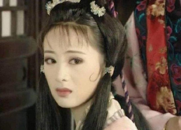 娱乐圈最恩爱的夫妻！曾经靠卖包卖表生存，如今直接翻身成明星！