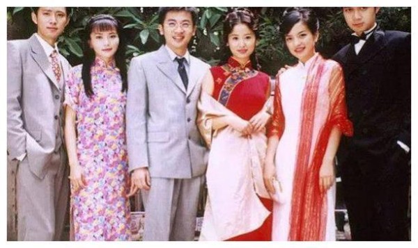 出演“九姨太”爆红之后，嫁人目的非常明确，就是要嫁给香港富商