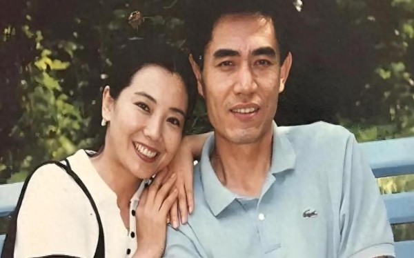 演艺圈清流模范夫妻，幸福低调实力派，娱乐圈真爱传奇