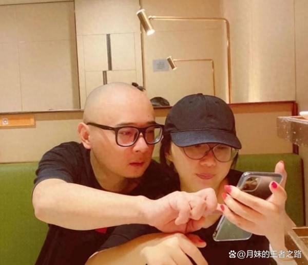 傅首尔刘毅离婚后新身份曝光，引发网友猜测