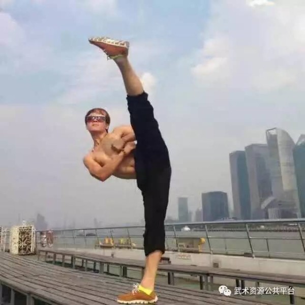 报视TOP：世界双节棍冠军“中华一杰”吕一杰