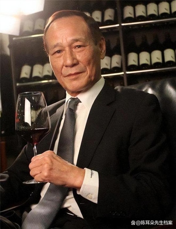 传奇相遇：功夫巨星陈惠敏与截拳道高手李小龙的历史性会面