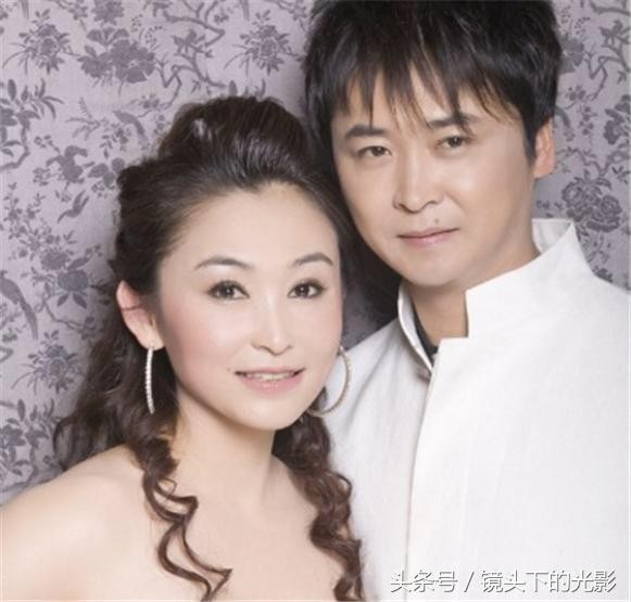 娱乐圈那些同窗不过瘾还要“同床共枕”的明星