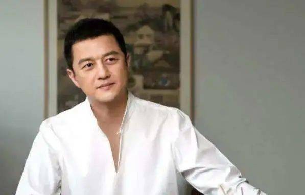 李亚鹏结婚的瓜？赵丽颖看不上娜扎？白敬亭被强捧？周也糊了？​大鹏蹭赵英俊热度？