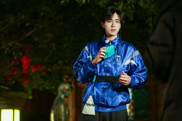 林允向胡一天道歉 周星驰可能是把她当成女儿了吧