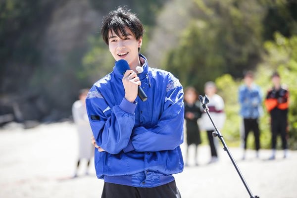 林允向胡一天道歉 周星驰可能是把她当成女儿了吧
