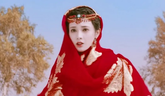 彭小苒是不是整容呀前后对比照，彭小苒整容黑历史扒皮