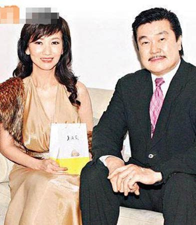 10大丑男明星娶美女老婆的绝招(组图)