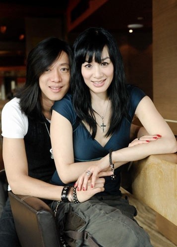 钟丽缇与严铮离婚前的20大恩爱幸福瞬间(图)