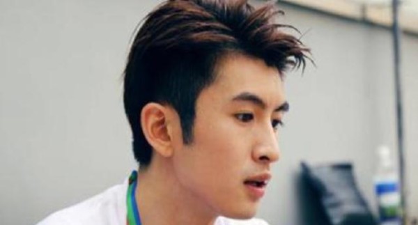 明星如何被发掘出来的？高伟光靠照片，张云龙换鞋，热巴最惊喜