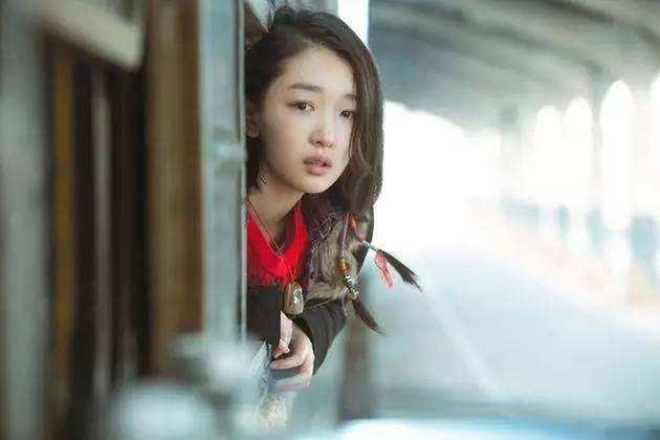 娱乐圈六位90后流量小花角色盘点，你通过哪个角色认识的她们？