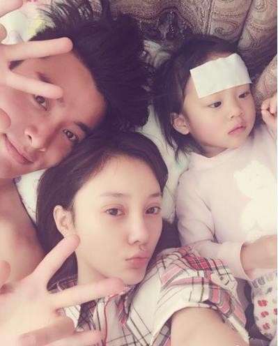 贾乃亮李小璐宣布离婚 细数两人7年感情历程