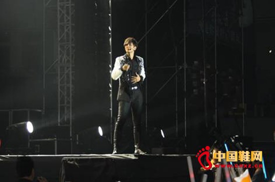 美克鞋业携手罗志祥热力上演音乐盛典