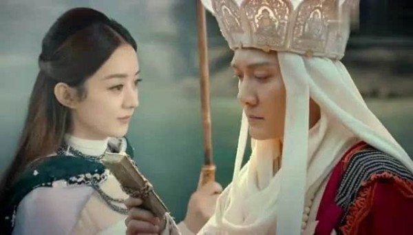 赵丽颖闪婚原因首次曝光，不是怀孕，也不是因为爱情
