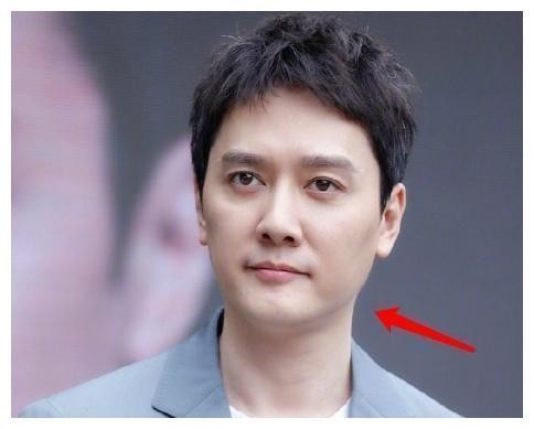 冯绍峰谈育儿经，每天教儿子喊爸爸，颖宝每4小时给儿子喂一次奶