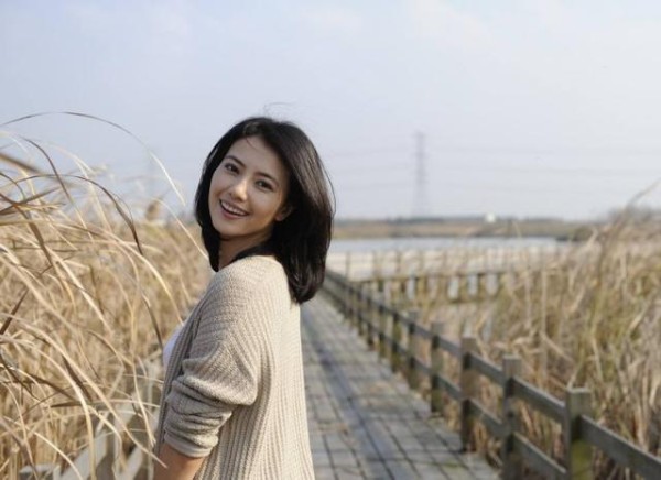 明星是如何被星探发现的？高圆圆因为吃鸡腿，雷佳音竟是在厕所里