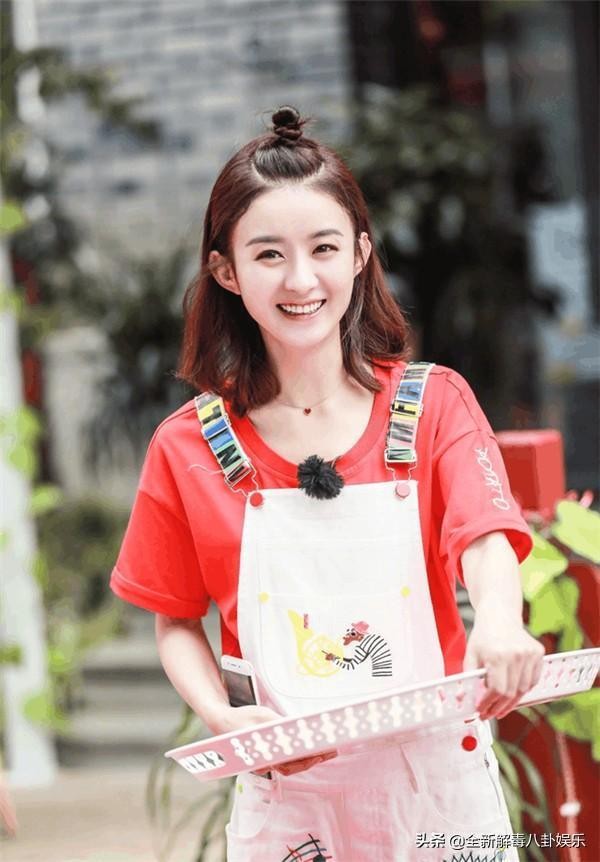 从跑龙套到一线演员，赵丽颖成名之路付出太多，拼命三郎名不虚传