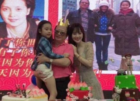 这么久了，贾乃亮终于公开婚姻状况，网友：支持亮亮的做法