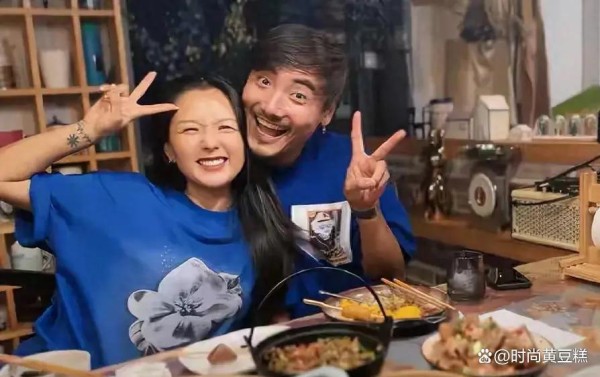 曝何洁让人烦原因：没黄英勇敢，爱倒苦水，没找到人生方向随大流