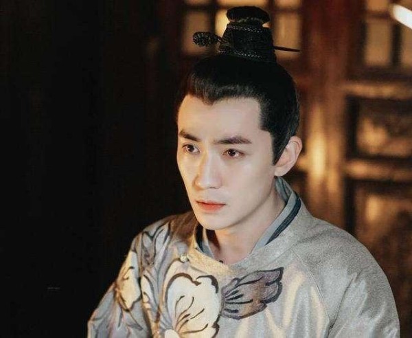 堪比整容？这些明星为角色“换脸”，最后1位你能认出来是谁吗？