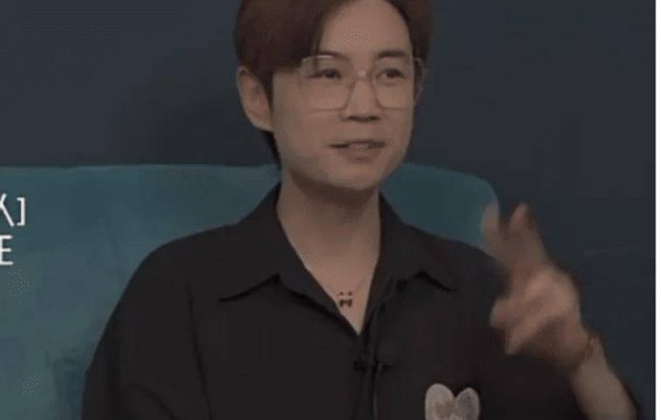 圈内人道出明星私下抢代言有多狠，两位好闺蜜为抢代言，互相泼脏水