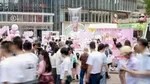 五一期间，凡士林®「发光美白快闪街区」成为众多消费者打卡体验点