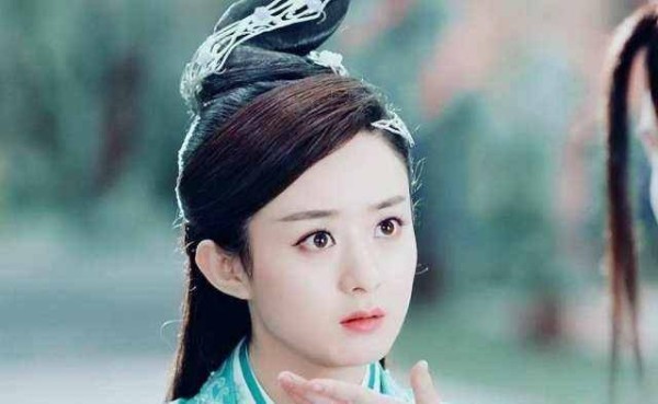 “小花”转型“大花”失败<strong></p> <p><a style='color:#f10404;' href='https://www.mingxing.cc/tags-502.html ' target='_blank'>赵丽颖</a></strong>，<a style='color:#f10404;' href='https://www.mingxing.cc/tags-502.html ' target='_blank'>赵丽颖</a>该如何定夺