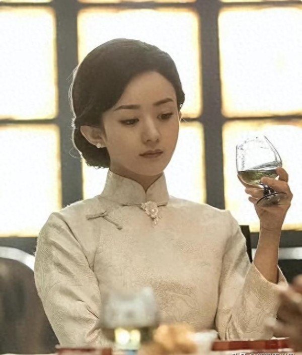 口碑两极反转仅15天，央视出面力挺，现在的赵丽颖，被孙俪说对了