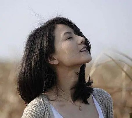 农村怎么了，照样能出来一线明星，娱乐圈里农村出身的明星有哪些