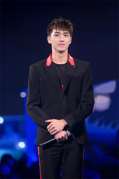 许魏洲获明星实力榜年度人物