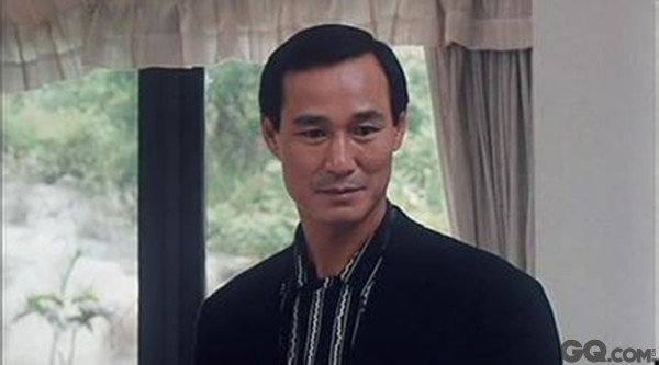 陈惠敏，香港演员，曾经是邵氏的功夫明星。陈惠敏身上有真纹身，擅长扮演流氓黑道人物，八九十年代主要出演社团老大，动作戏大减，变成表演老奸巨猾的内戏。2000年之后陈惠敏多客串江湖叔公辈或乡间富人或具声望之辈。2013年3月28日，陈惠敏现身深圳福田黑帮集会，遭深圳警方突击清查，被警方审查十几小时。